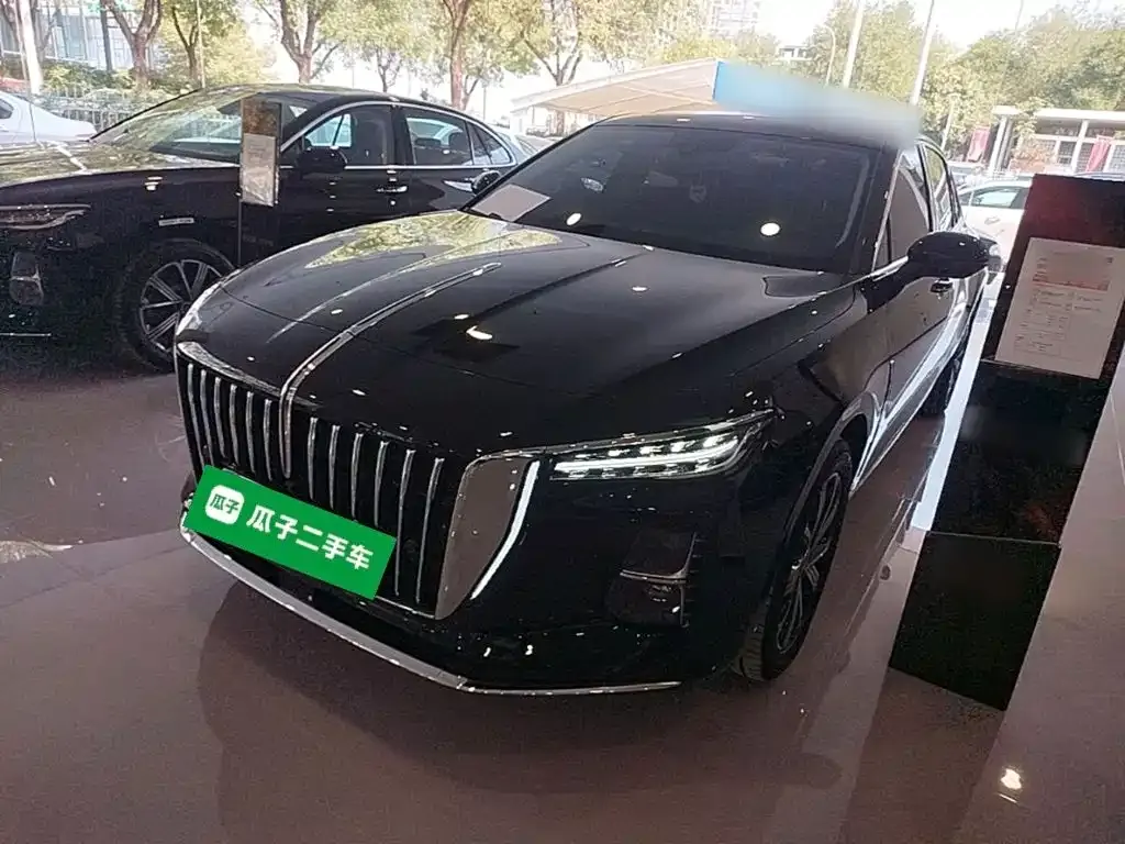 Hongqi H5 PHEV — фото 1