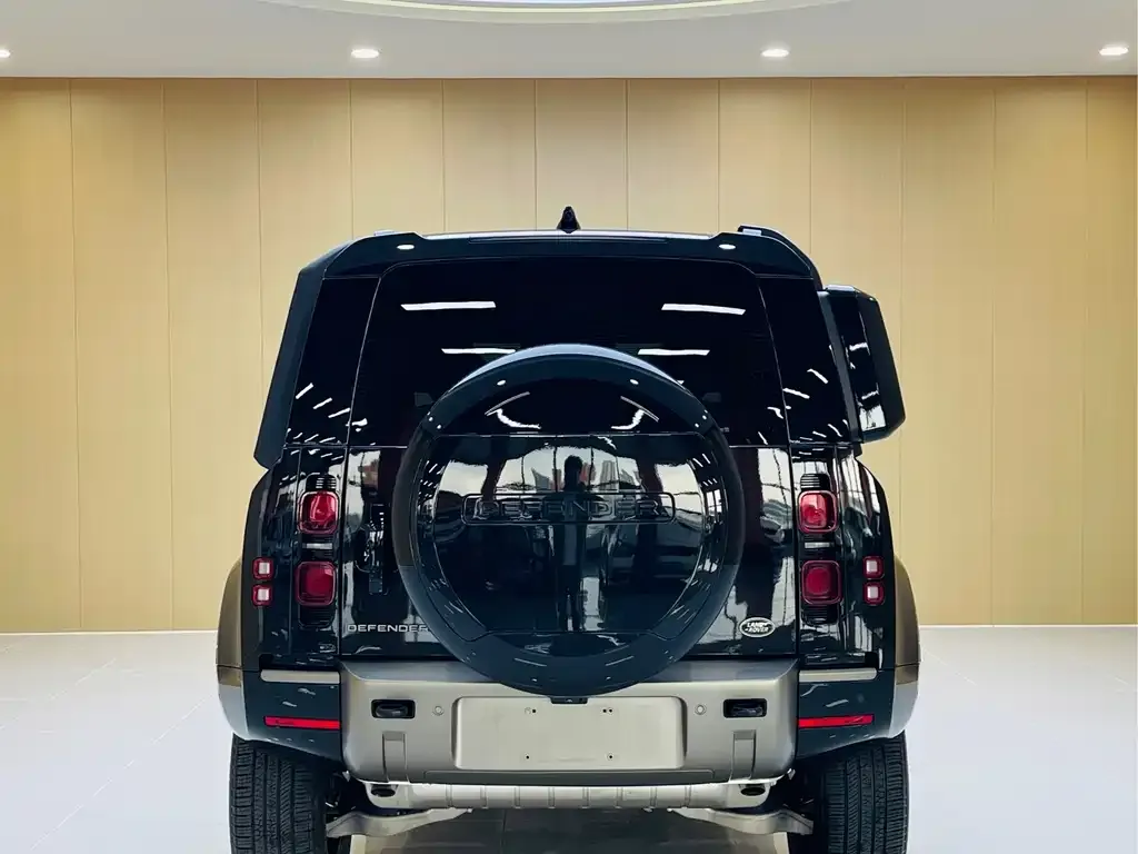 Land Rover Defender — фото 3