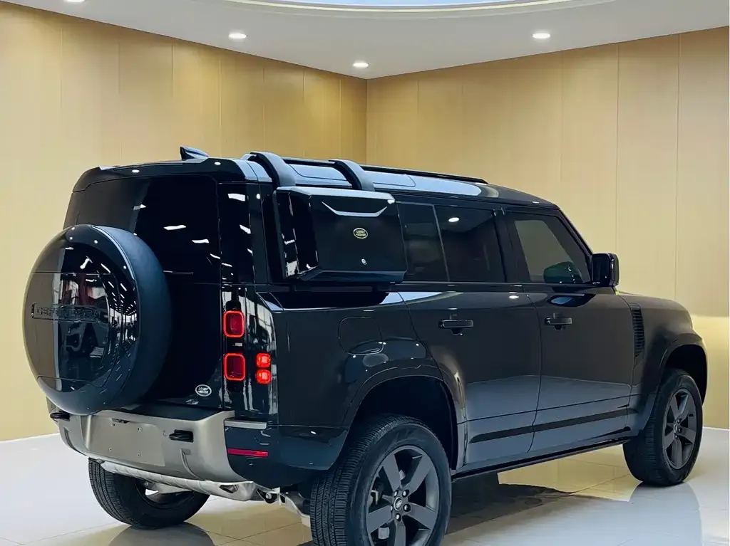 Land Rover Defender — фото 5