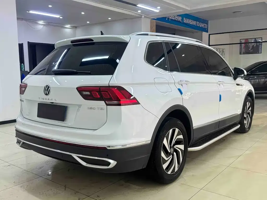 Volkswagen Tiguan L — фото 4