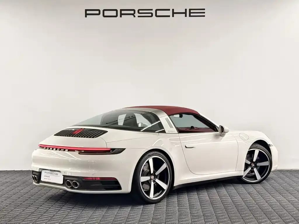 Porsche 911 — фото 8