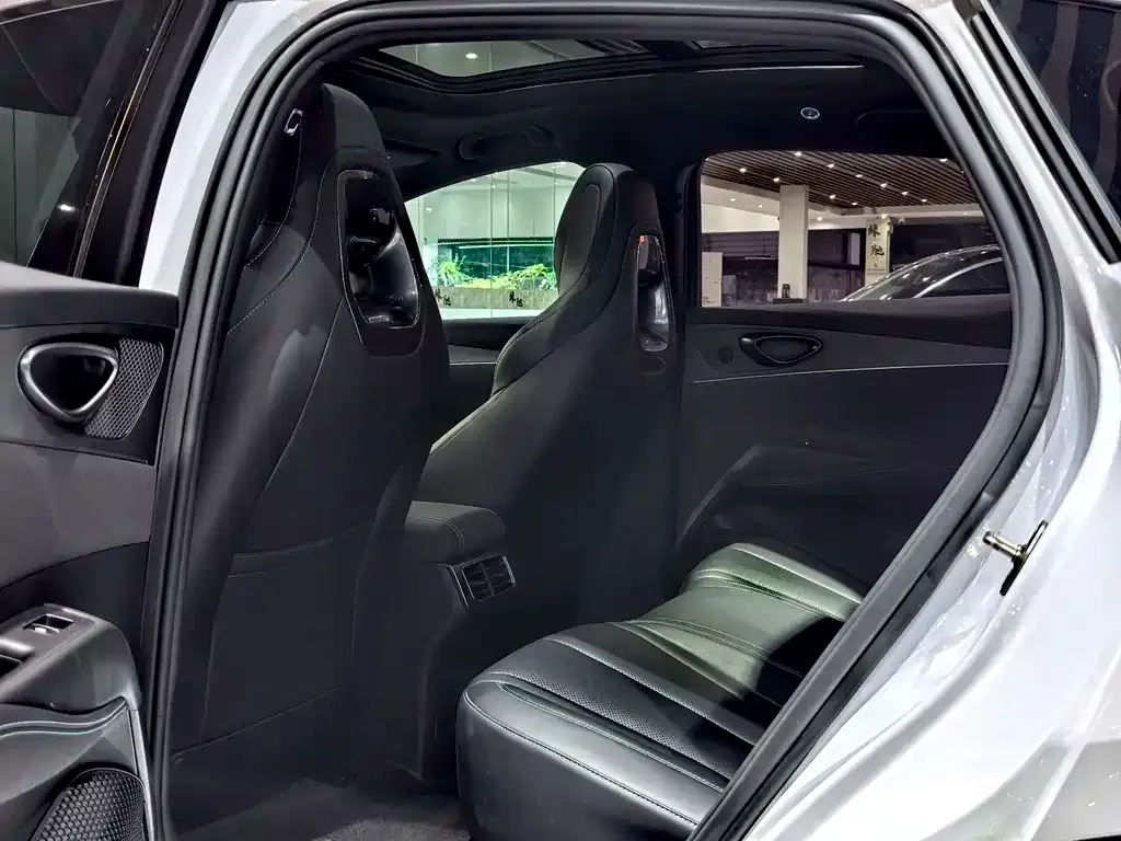 BYD Seal 06 — фото 8