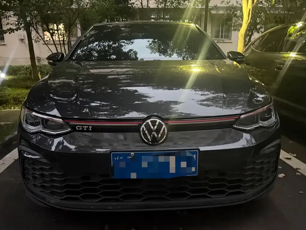 Volkswagen Golf GTI — фото 4