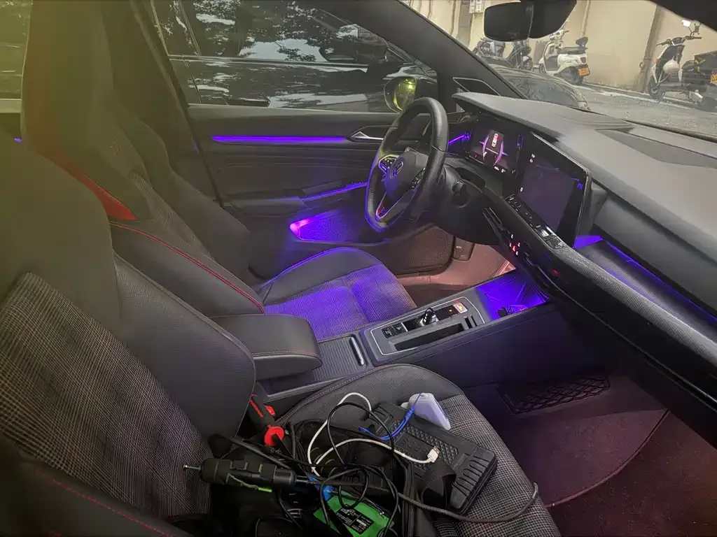 Volkswagen Golf GTI — фото 7