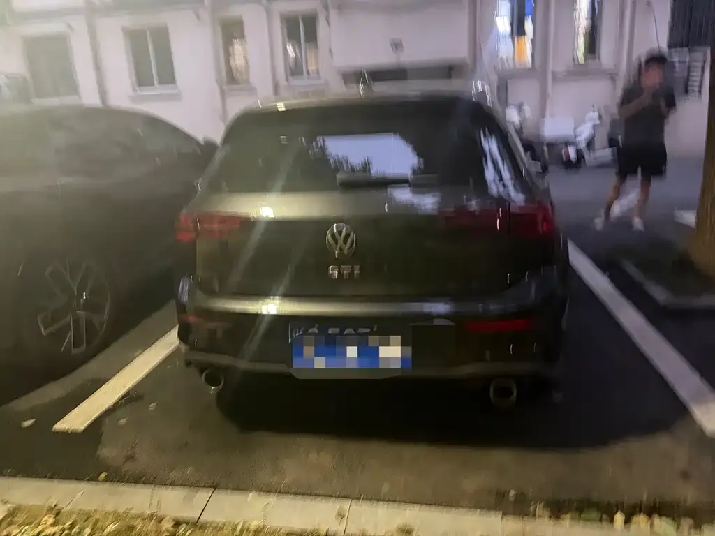 Volkswagen Golf GTI — фото 2