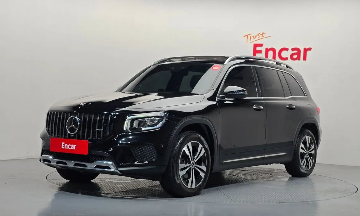 Mercedes-Benz GLB-Class — фото 1