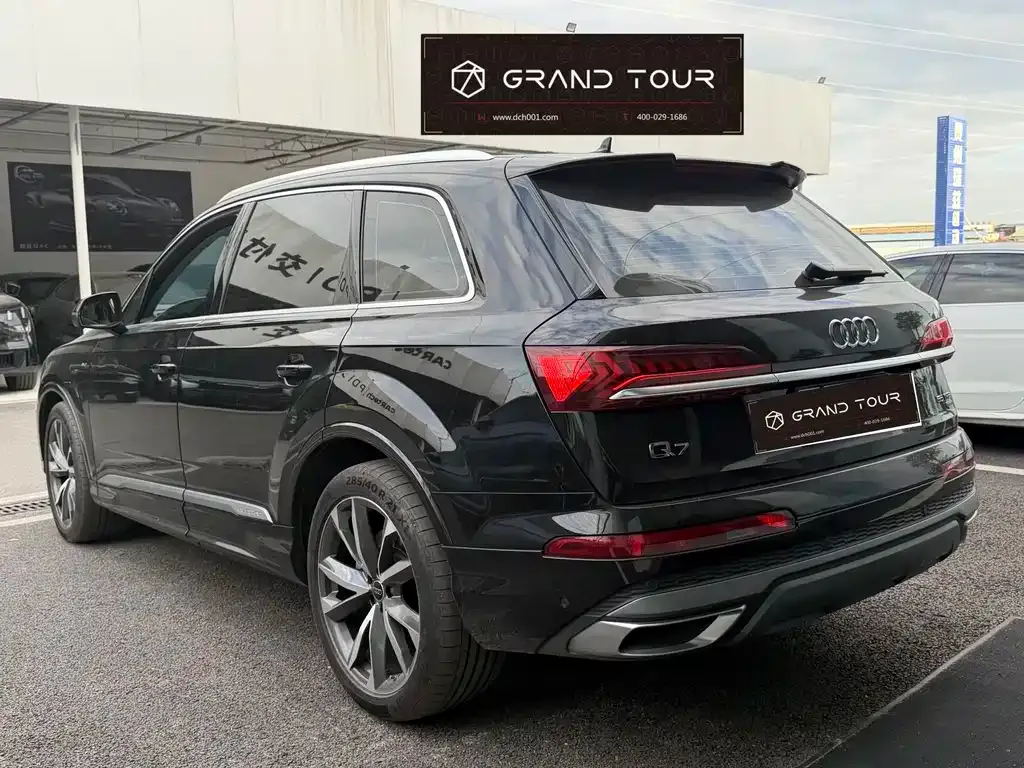 Audi Q7 — фото 4