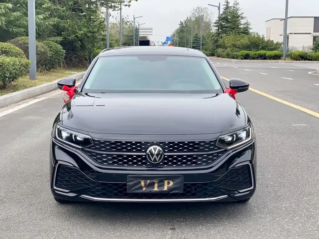 Volkswagen Passat — фото 5