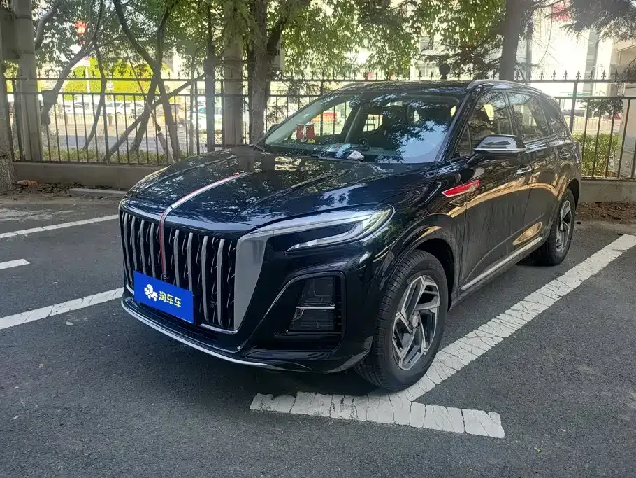 Hongqi HS3 — фото 1