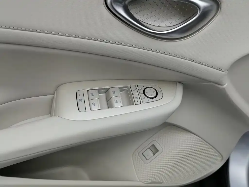 BYD Seal 06GT — фото 8