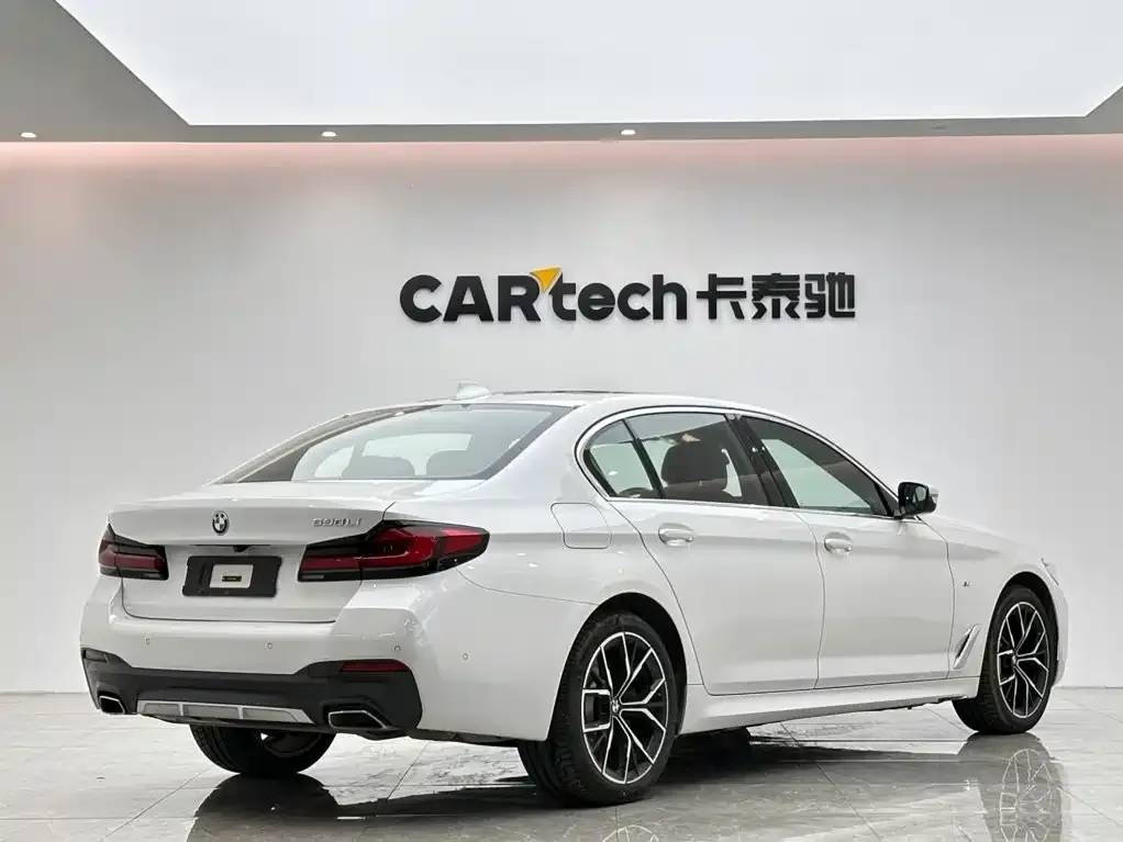BMW 5 Series — фото 2