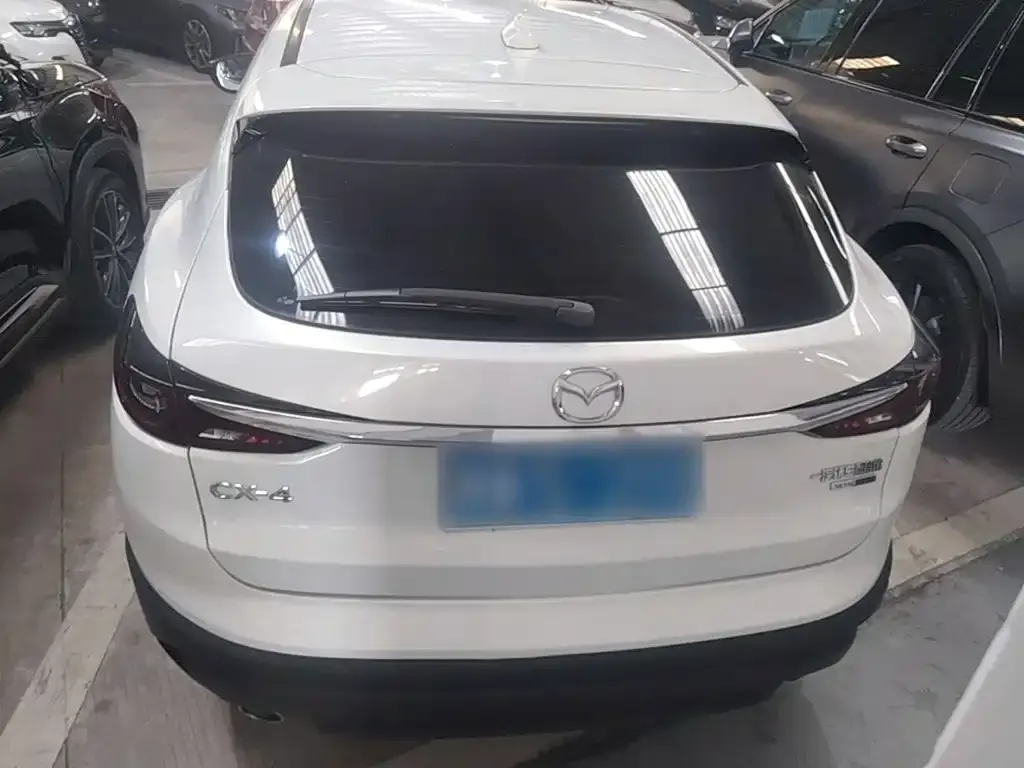 Mazda CX-4 — фото 3