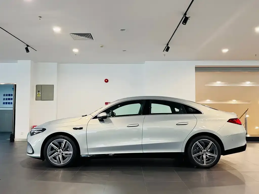 Mercedes-Benz CLA New Energy — фото 2
