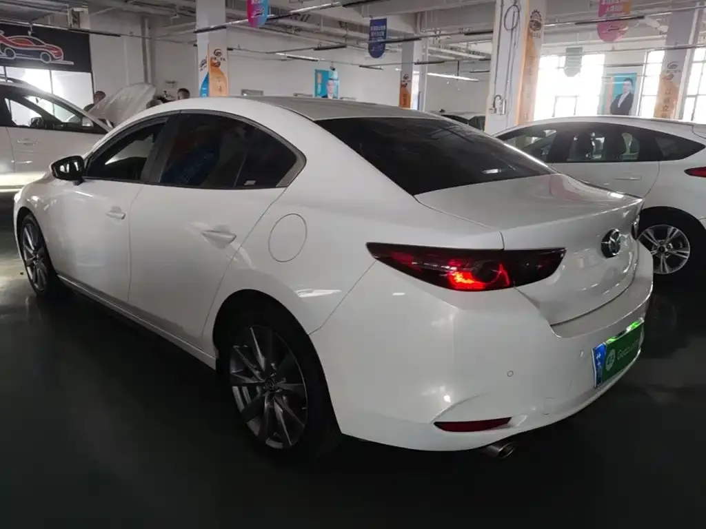 Mazda 3 Axela — фото 6