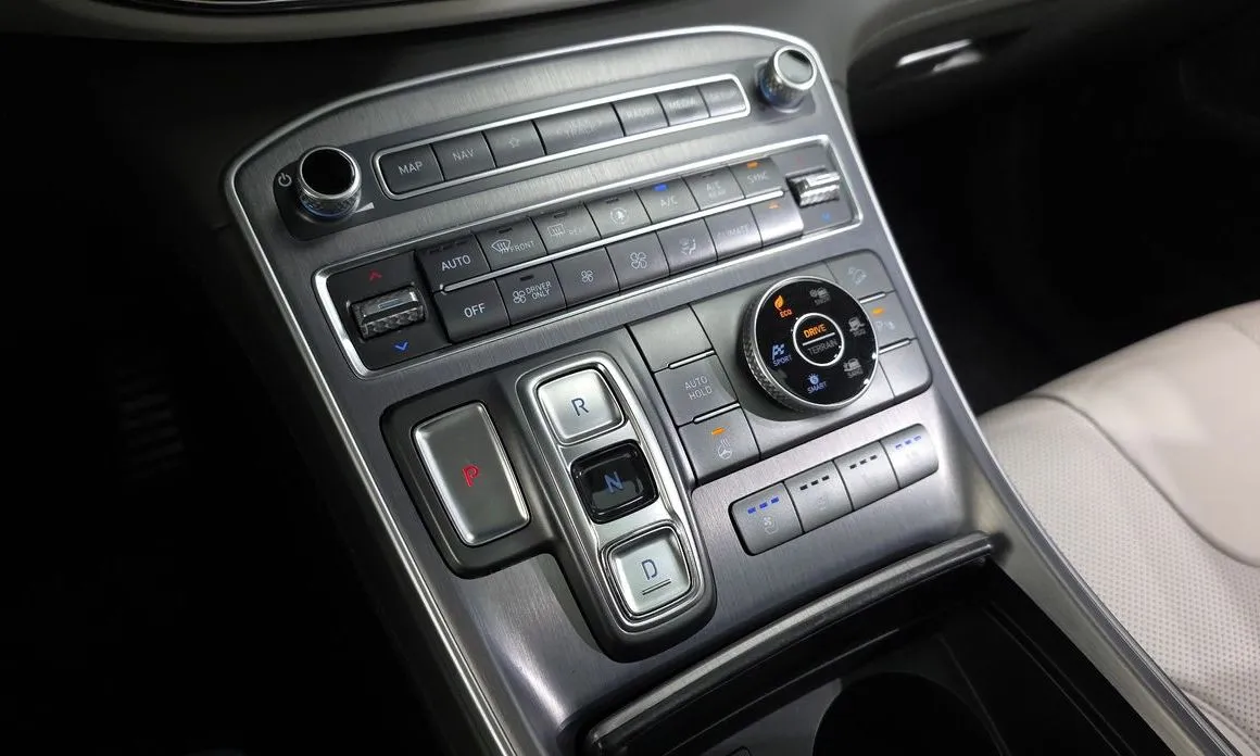 Hyundai Santafe — фото 7