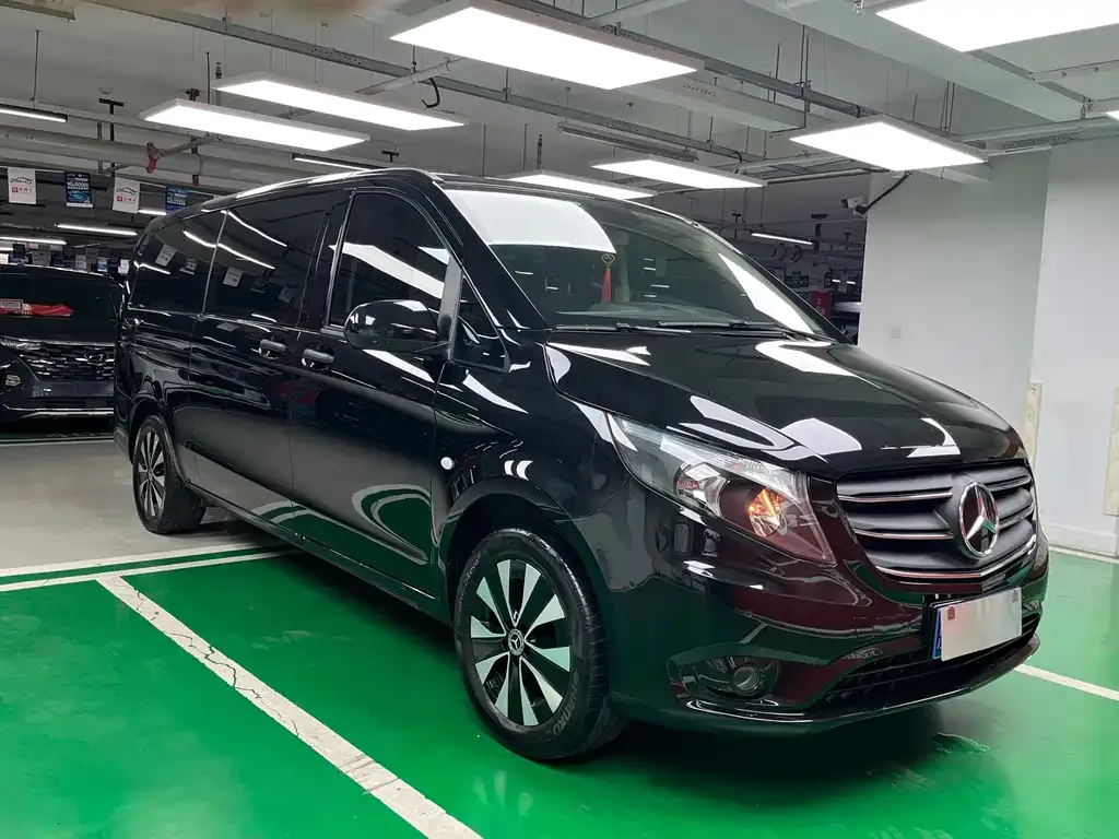 Mercedes-Benz Vito — фото 1