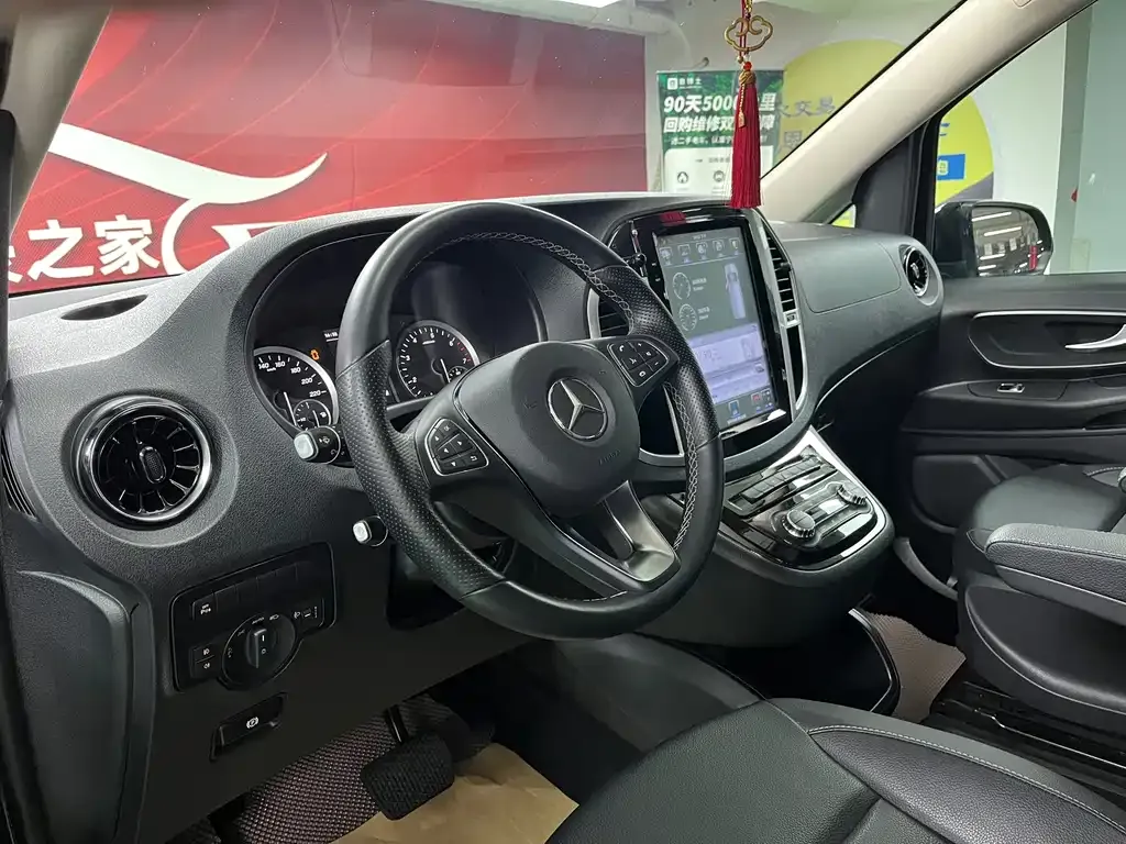 Mercedes-Benz Vito — фото 10