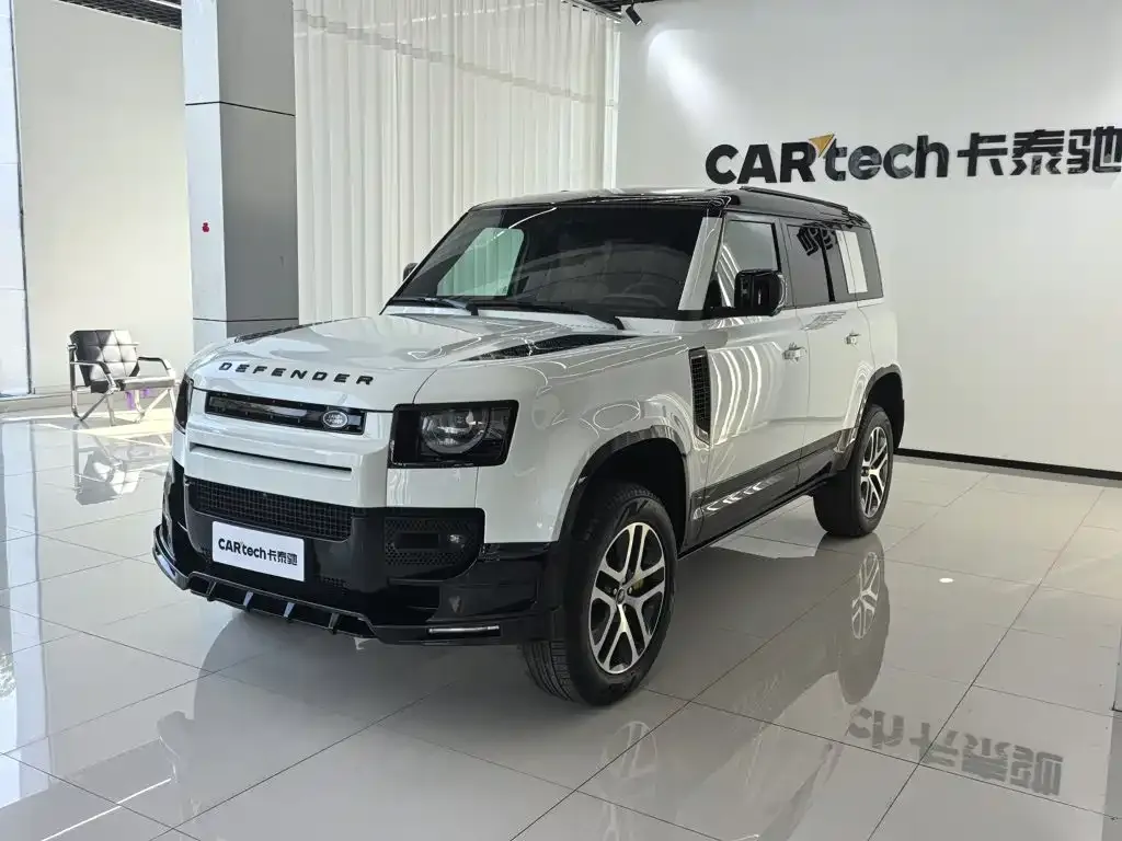 Land Rover Defender — фото 1