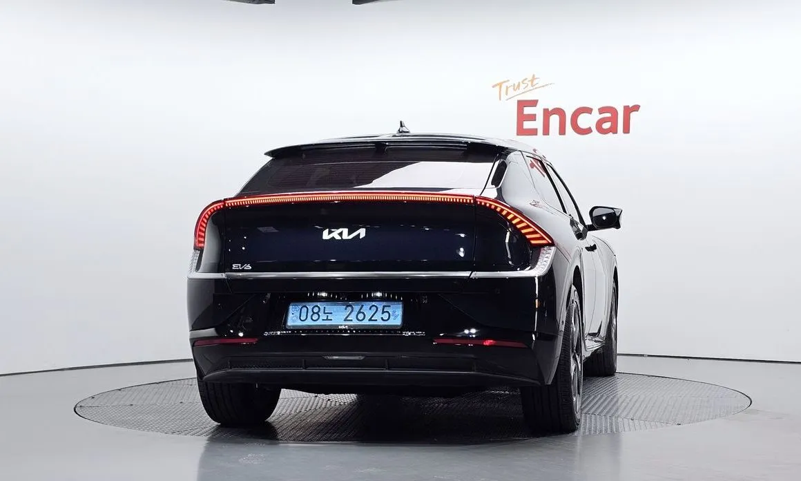 Kia EV6 — фото 6
