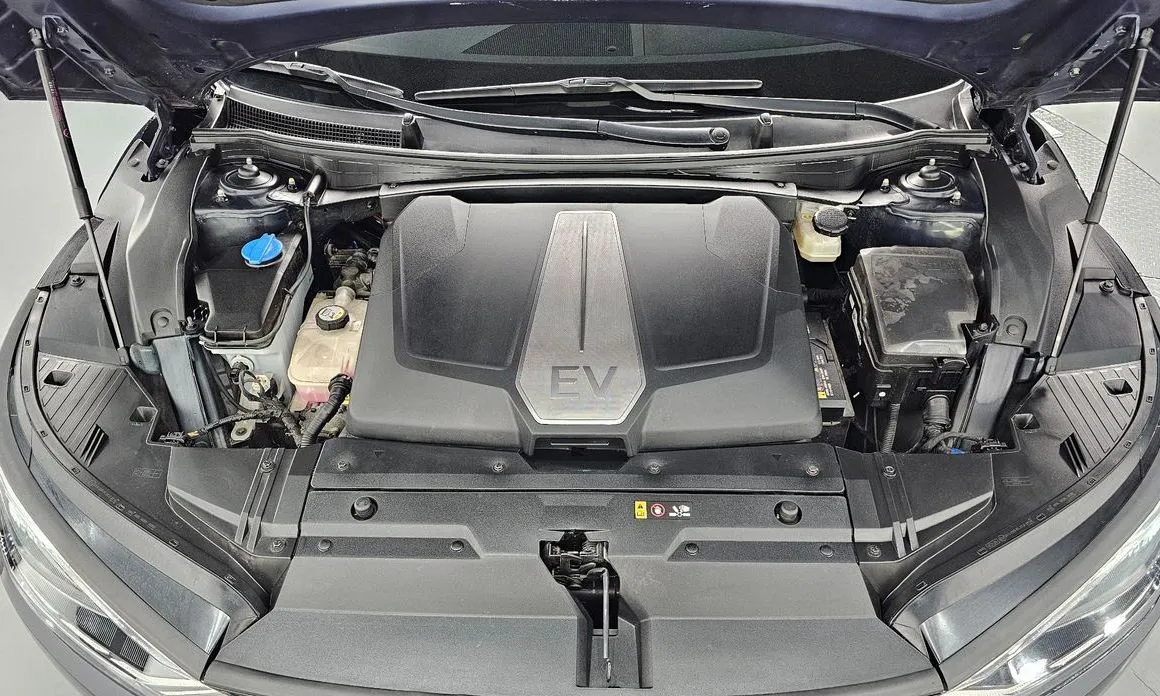 Kia EV6 — фото 8