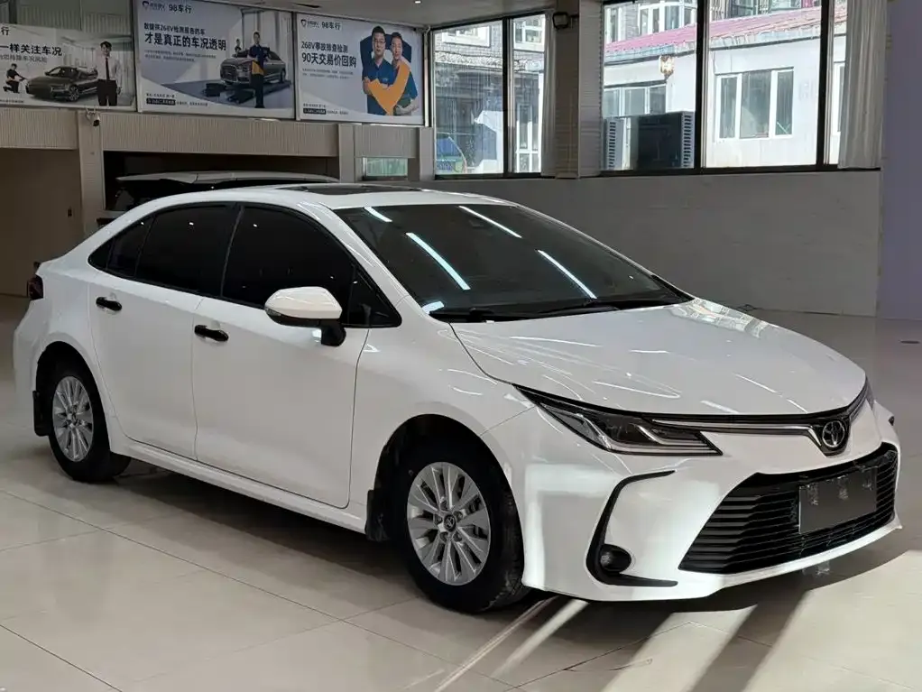 Toyota Corolla — фото 10