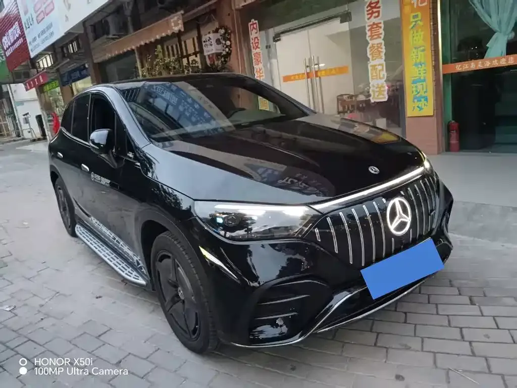 Mercedes-Benz EQE SUV — фото 4