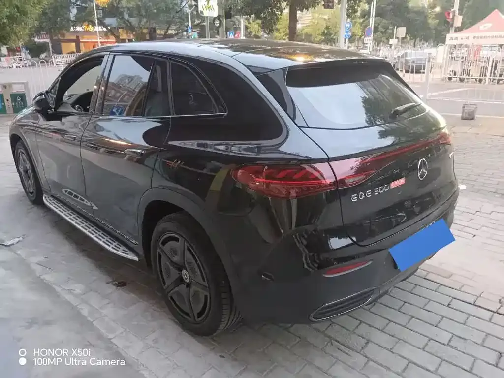 Mercedes-Benz EQE SUV — фото 10