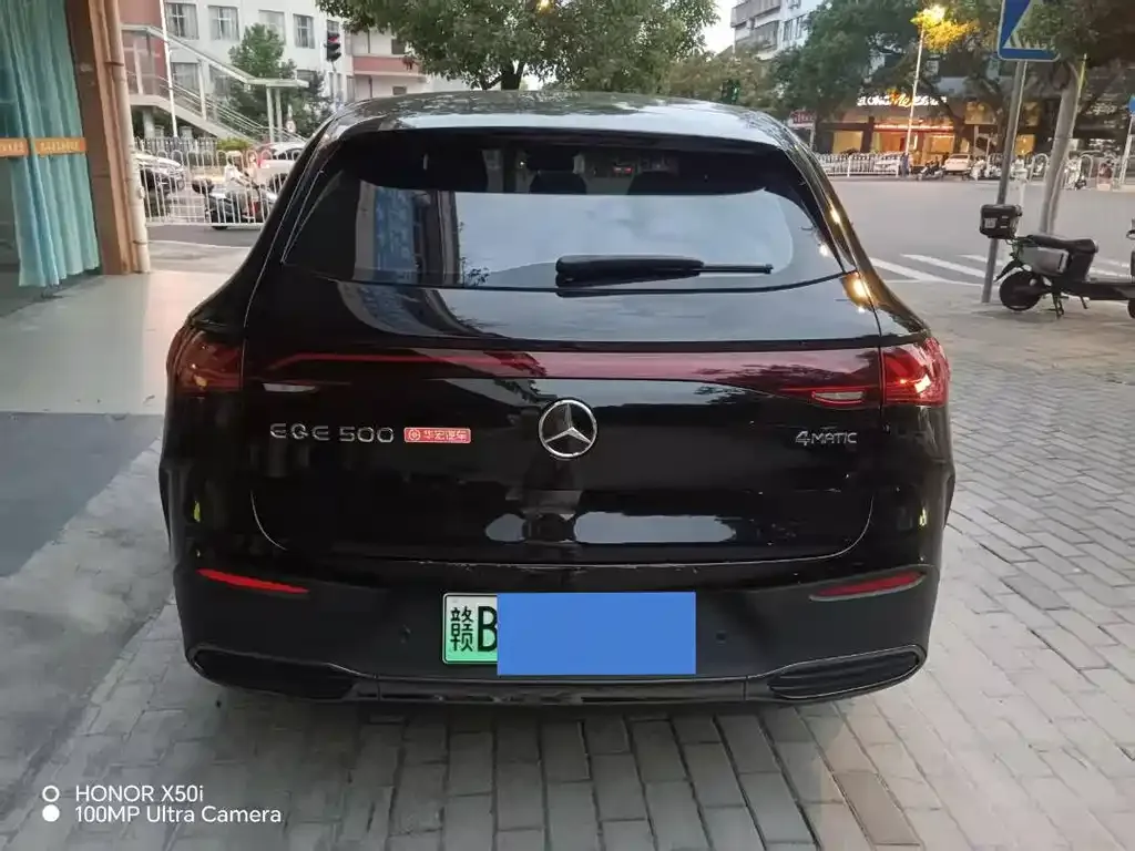 Mercedes-Benz EQE SUV — фото 9