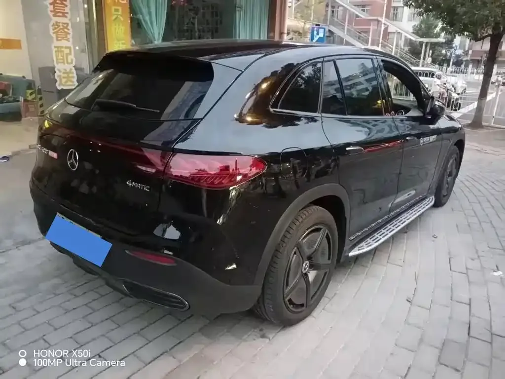 Mercedes-Benz EQE SUV — фото 2