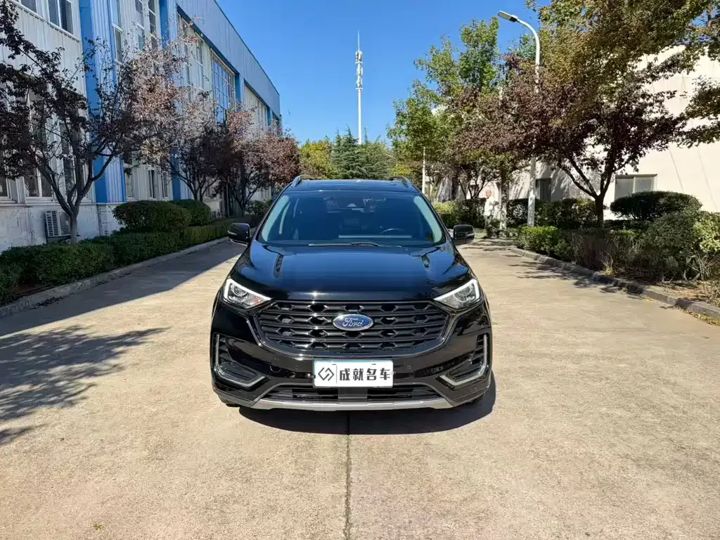 Ford Edge — фото 6