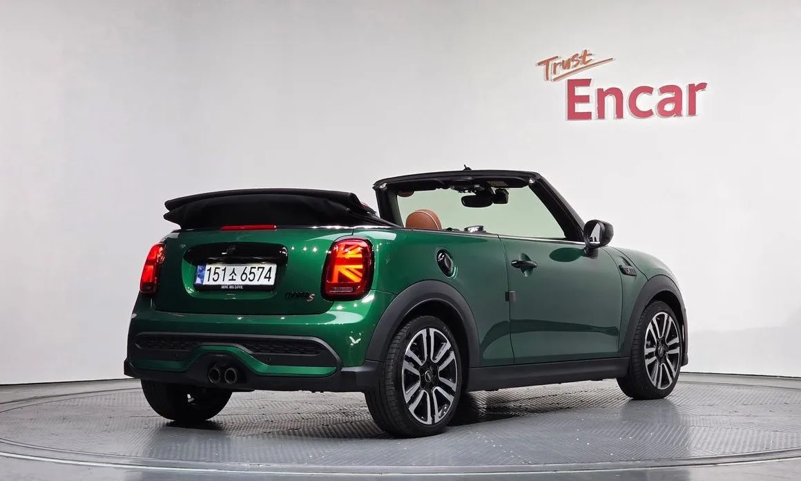 Mini Cooper Convertible — фото 4