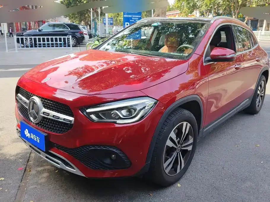 Mercedes-Benz GLA — фото 1