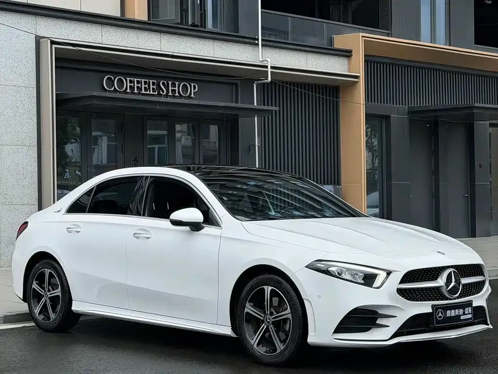 Mercedes-Benz A-Class — фото 4