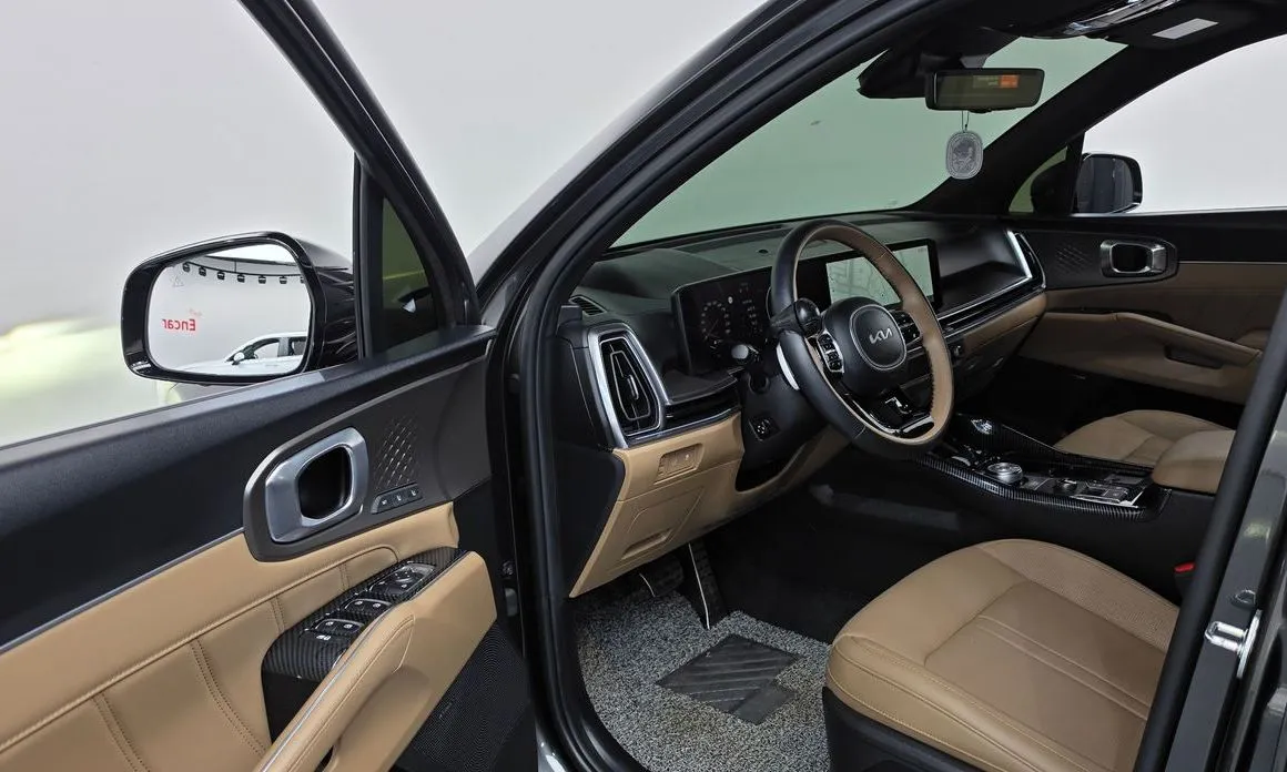 Kia Sorento — фото 8