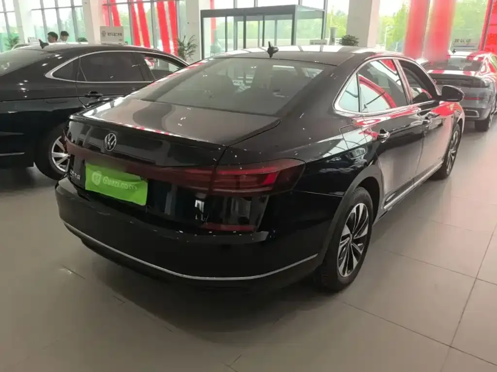 Volkswagen Passat — фото 2
