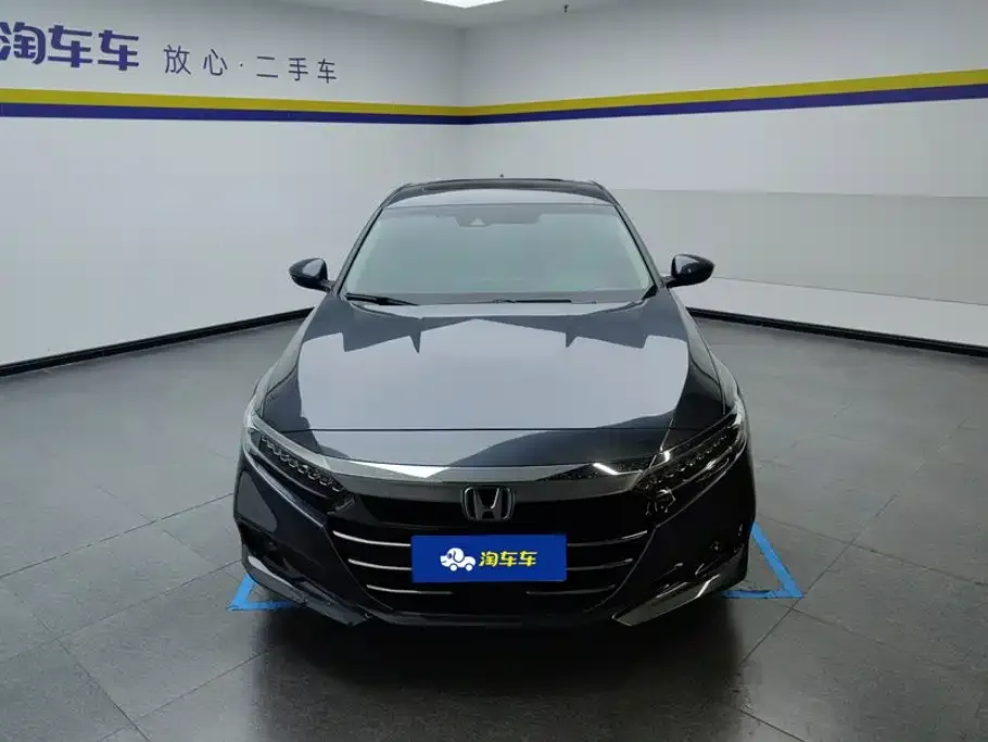 Honda Accord — фото 9