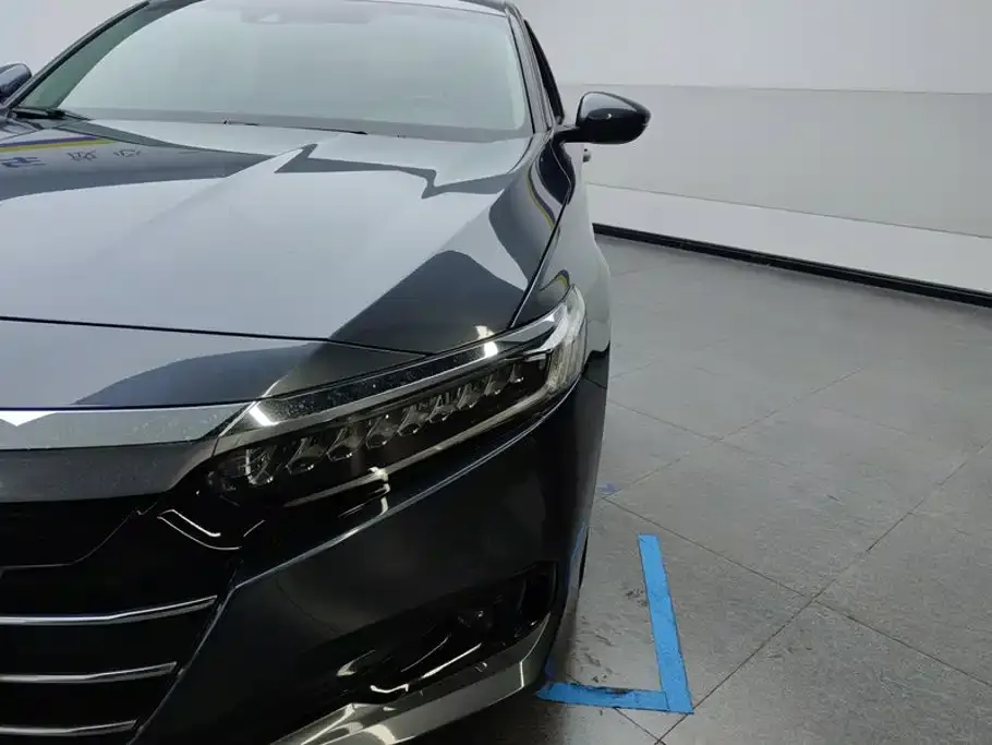 Honda Accord — фото 2