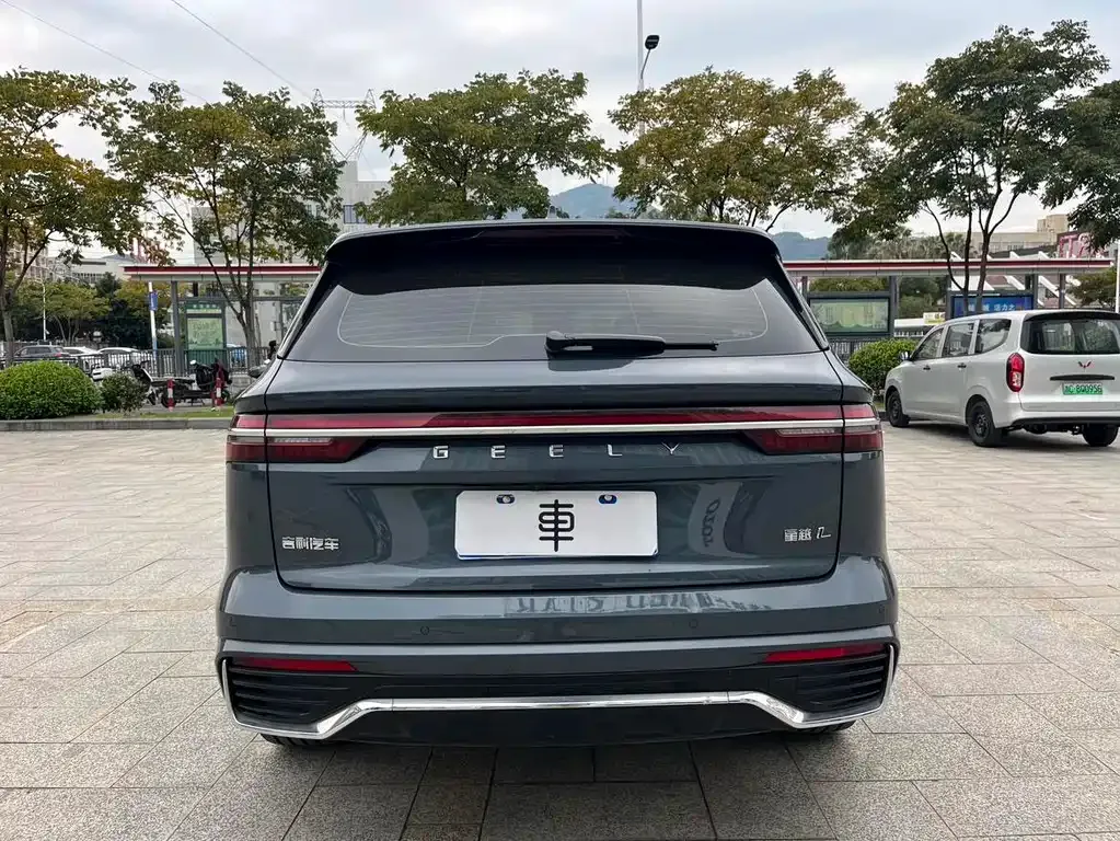 Geely Xingyue L — фото 10