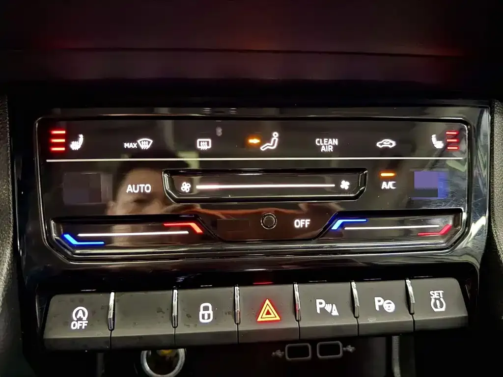 Skoda Karoq — фото 10