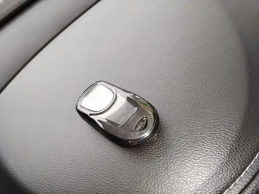 Buick Envision Plus — фото 4