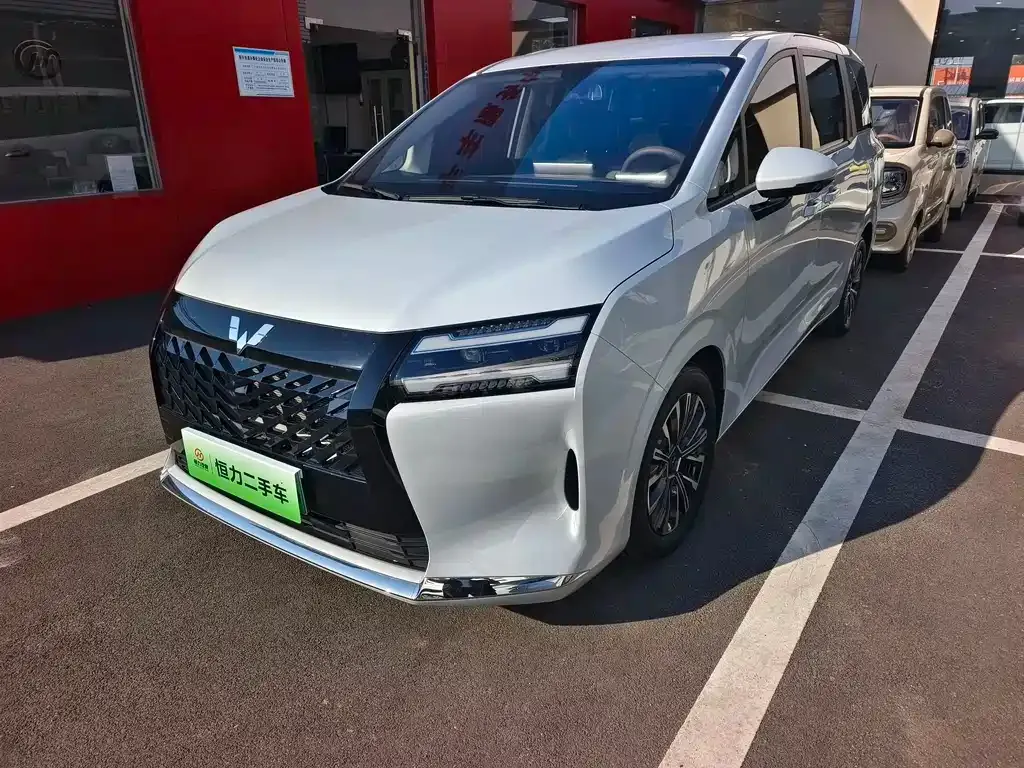 Wuling Xingguang 730 New Energy — фото 1