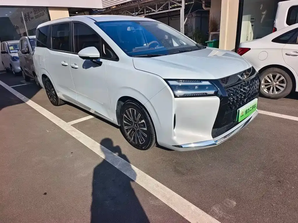 Wuling Xingguang 730 New Energy — фото 6