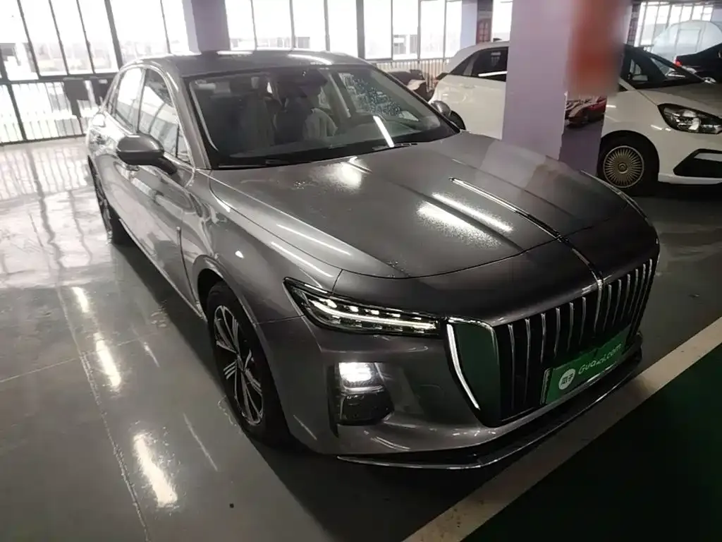 Hongqi H5 PHEV — фото 7