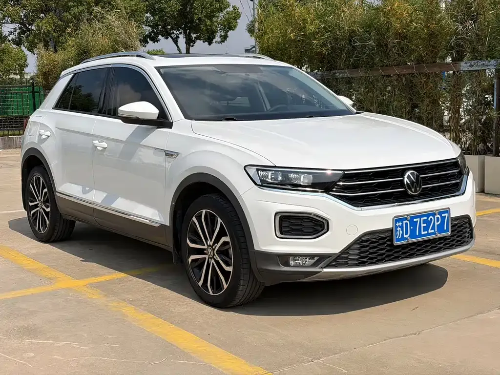 Volkswagen T-Roc — фото 7