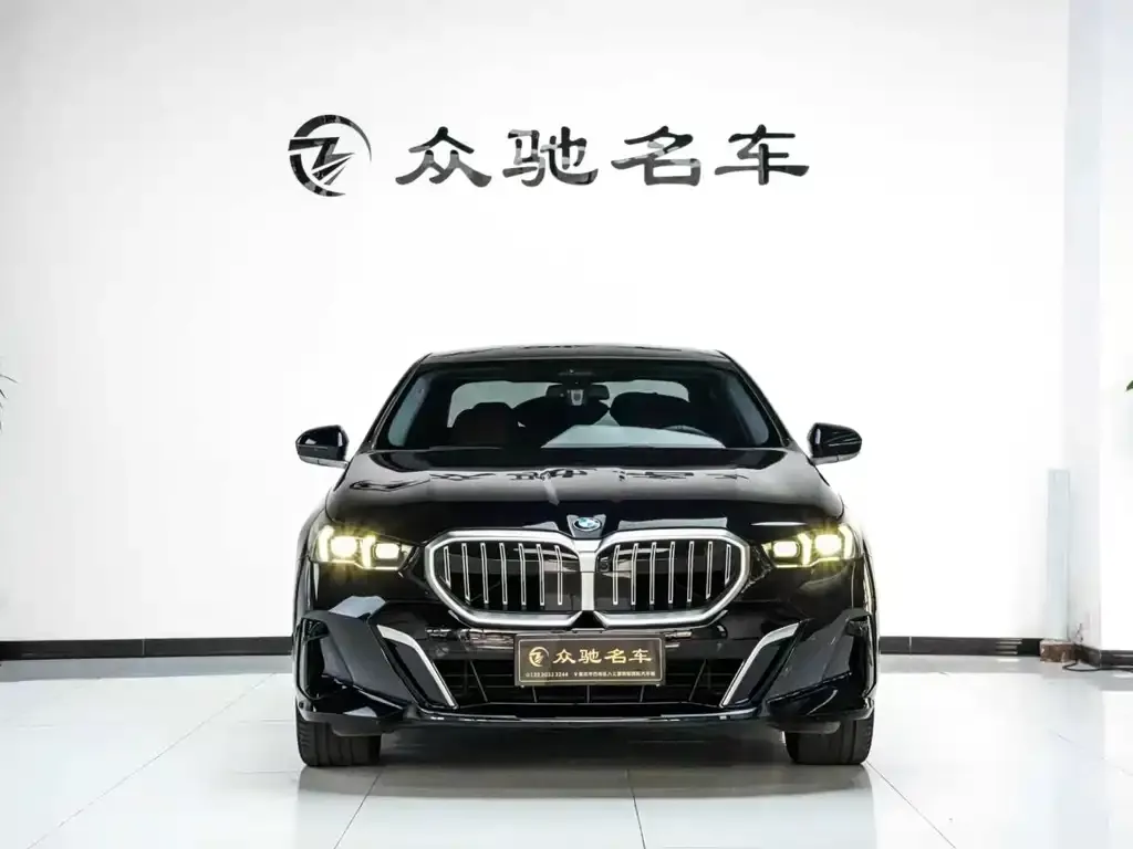 BMW 5 Series — фото 3