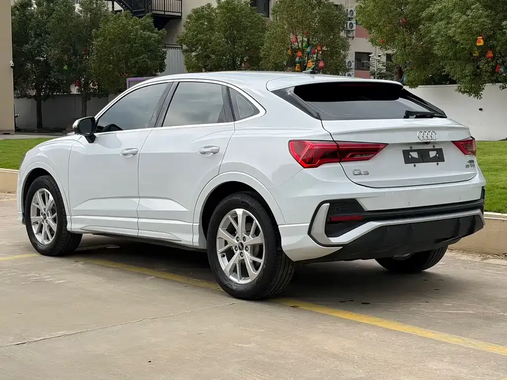 Audi Q3 Sportback — фото 4