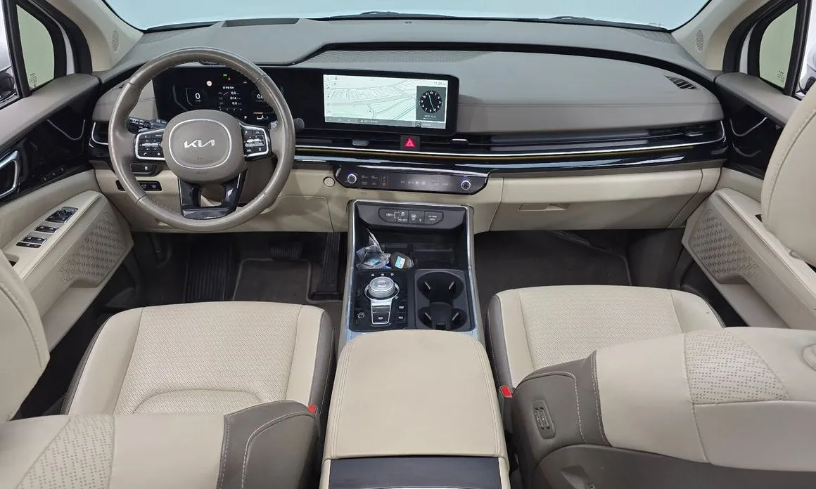 Kia Carnival — фото 10