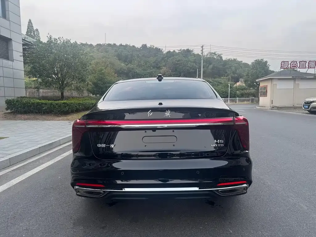 Hongqi H5 — фото 10
