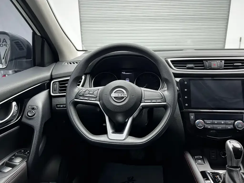 Nissan Qashqai — фото 6