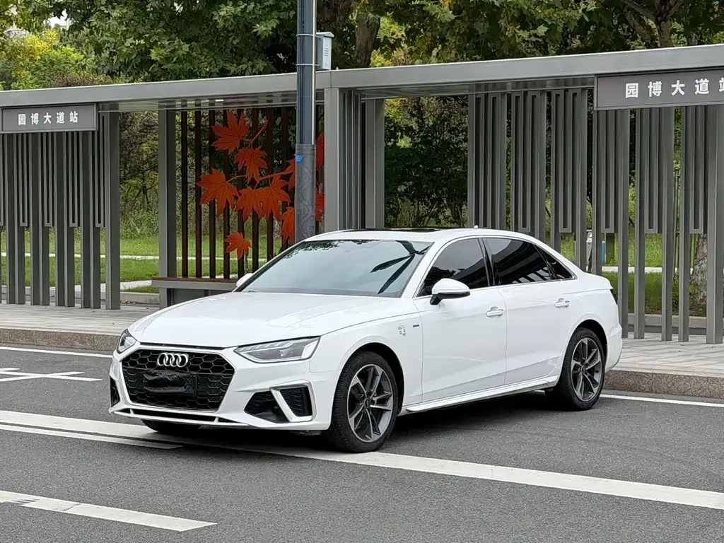 Audi A4L — фото 5